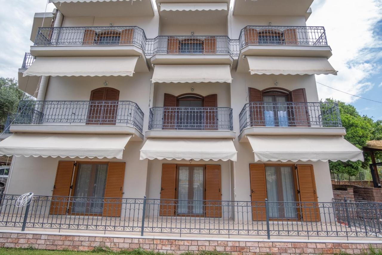 Coral Apartments Parga Exterior photo